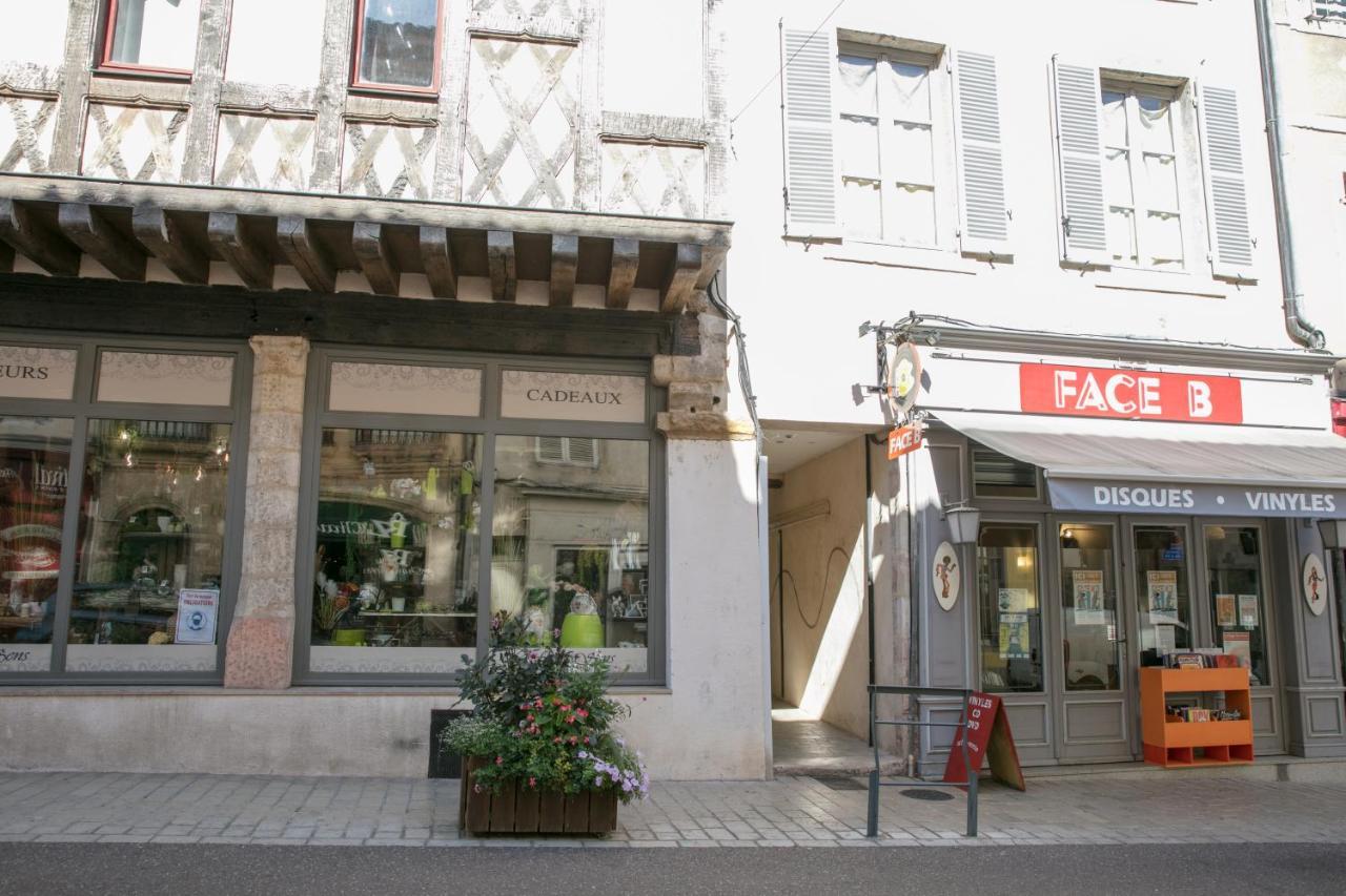 Appartement A-Mi-Chemin - Centre-Ville De Tournus Exterior foto